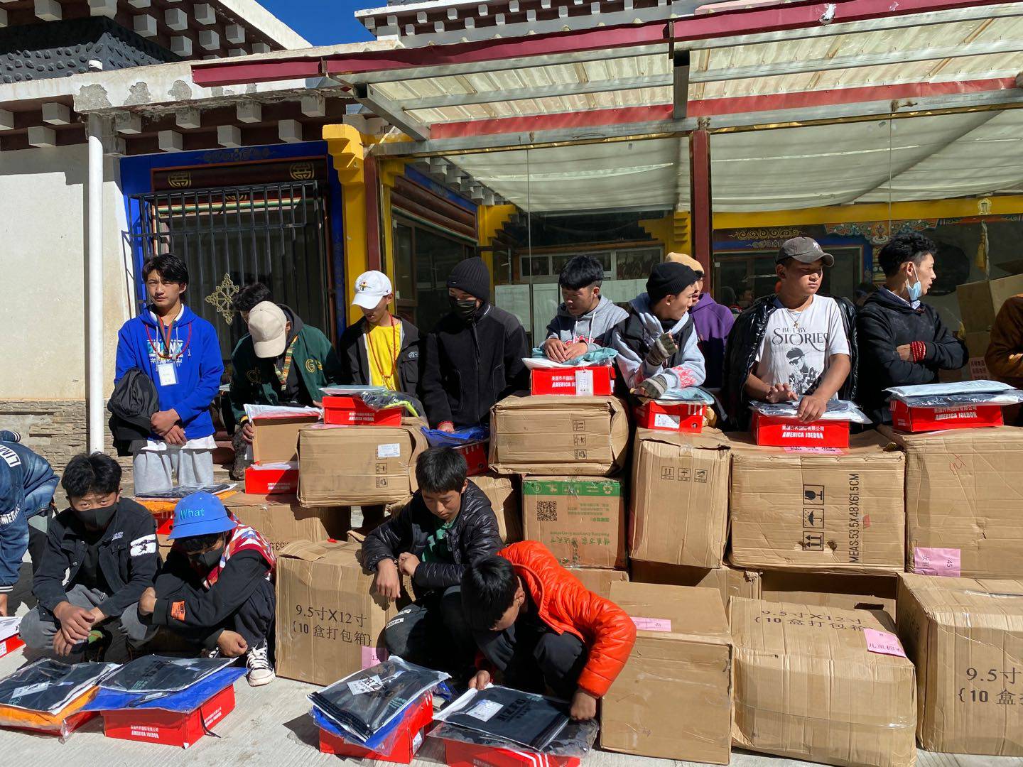 九游·官方J9站网站入口-Jiuyou j9(中国)公益回顾丨家国同欢月同圆 温暖满载甘孜州(图7)